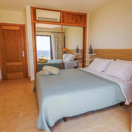 Pedra Do Jota * Porto Santo